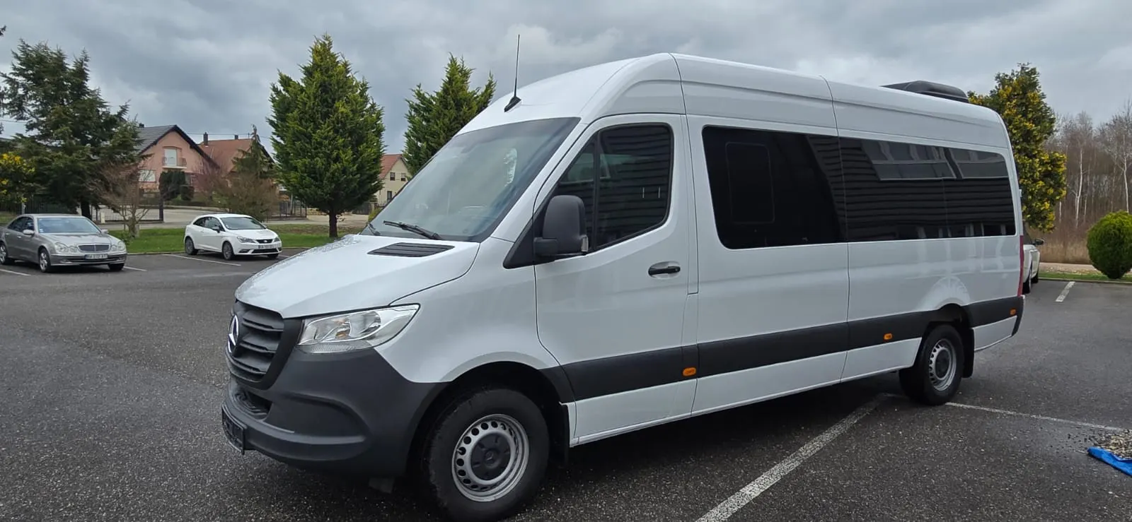 Installation de vitrage fixe sur Mercedes Sprinter - VitroPlus